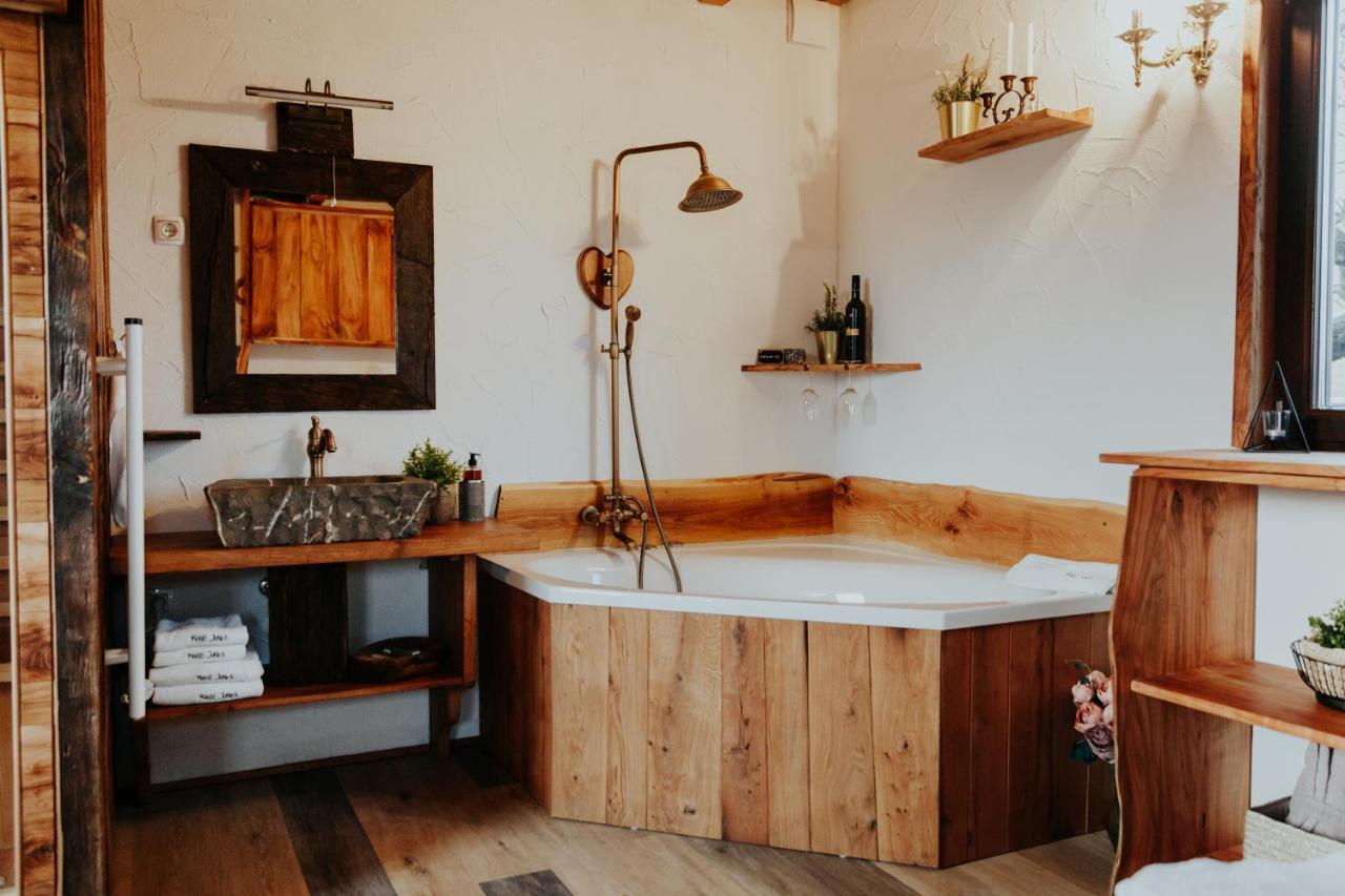 Hotel Treehouse Drevesna Hiska Strkovo Gnezdo Ranc Jures à Ljutomer Extérieur photo