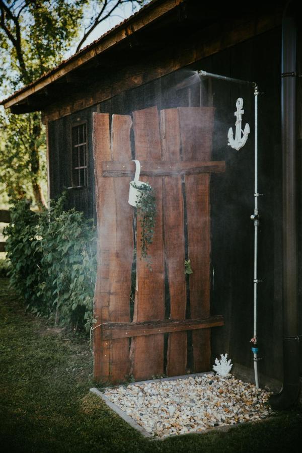 Hotel Treehouse Drevesna Hiska Strkovo Gnezdo Ranc Jures à Ljutomer Extérieur photo